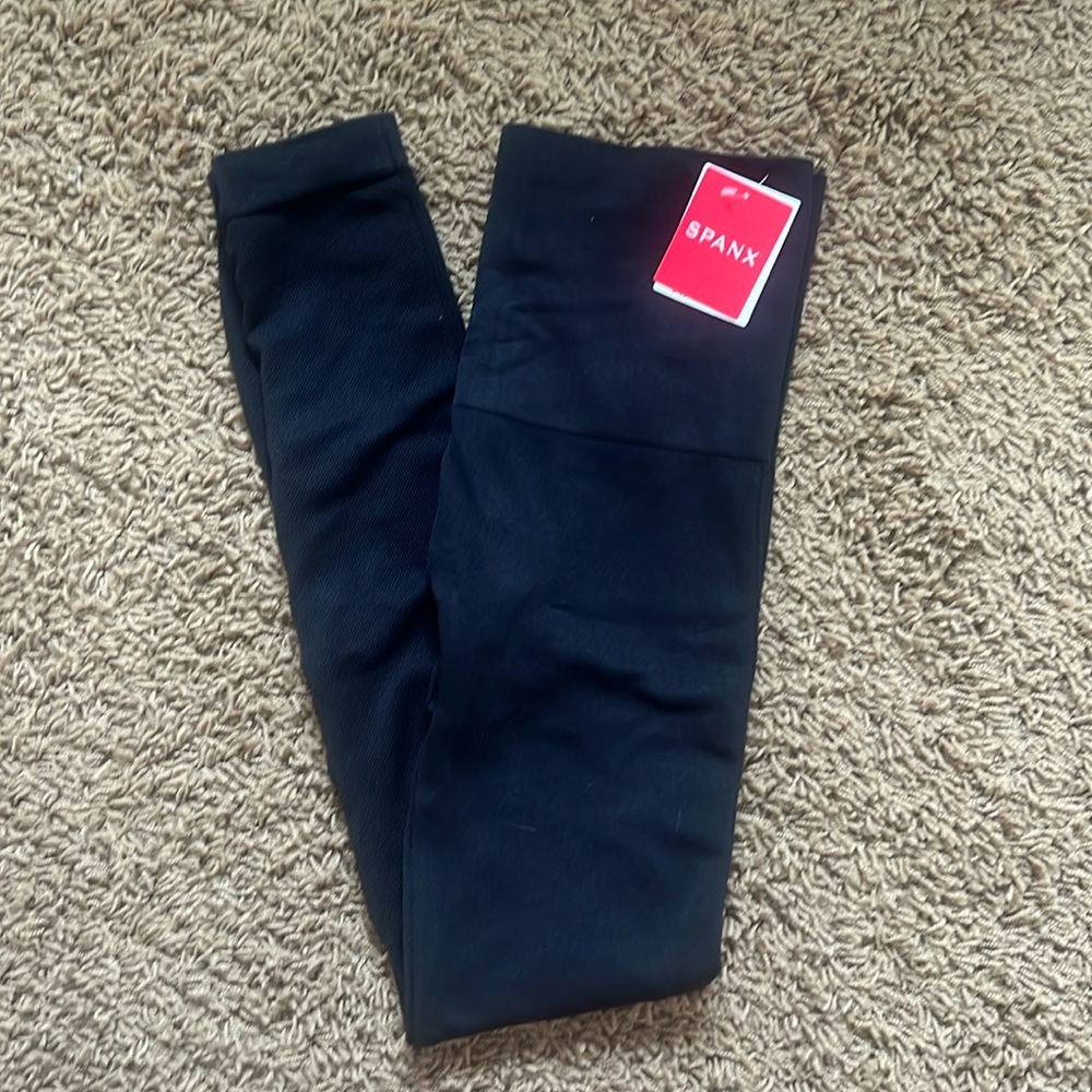 Brand new Spanx black look at me now leggings